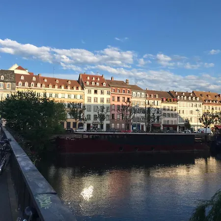 Quai Des Pecheurs 아파트