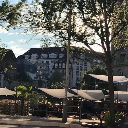 Apartament Quai Des Pecheurs