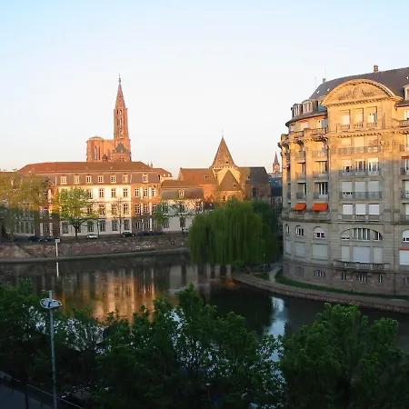 Quai Des Pecheurs *